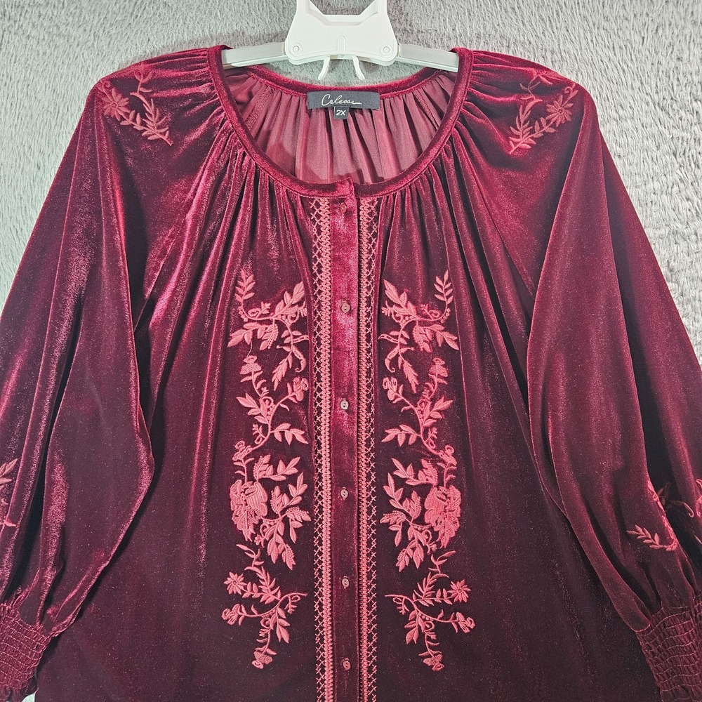 $79 NEW Calessa Embroidered Velvet Shirt Top Women 2X Stretch Dark Red NWT‎ - Picture 2 of 13